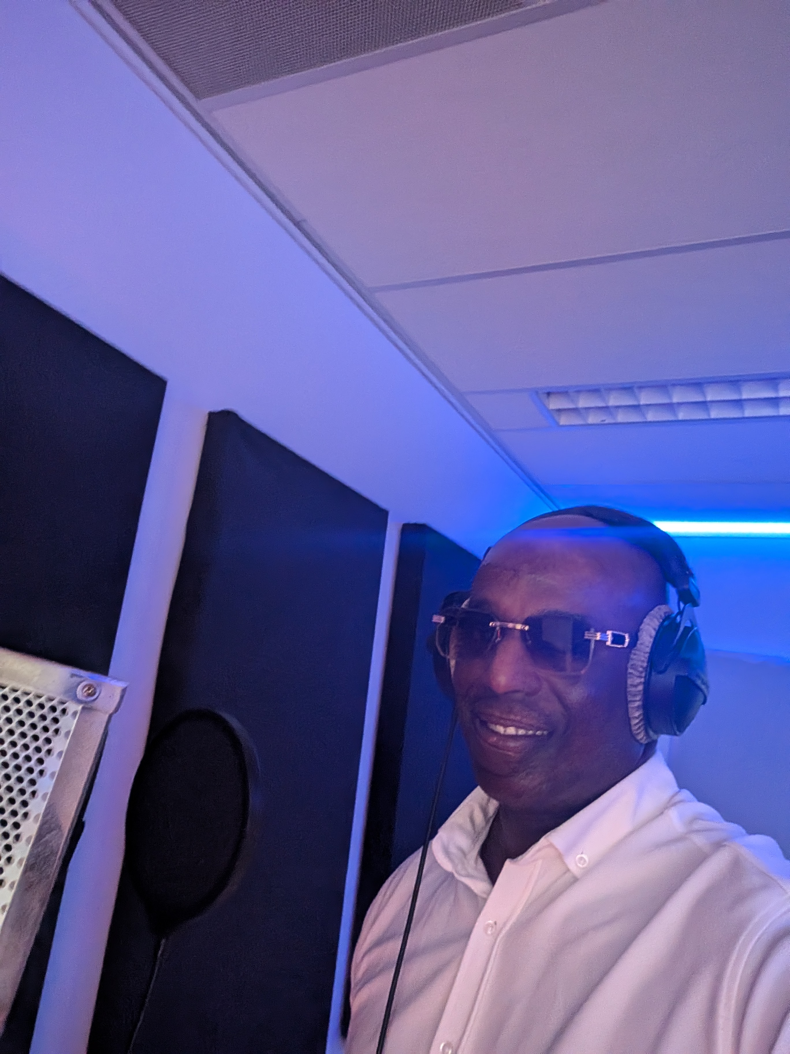 Studio Vibes